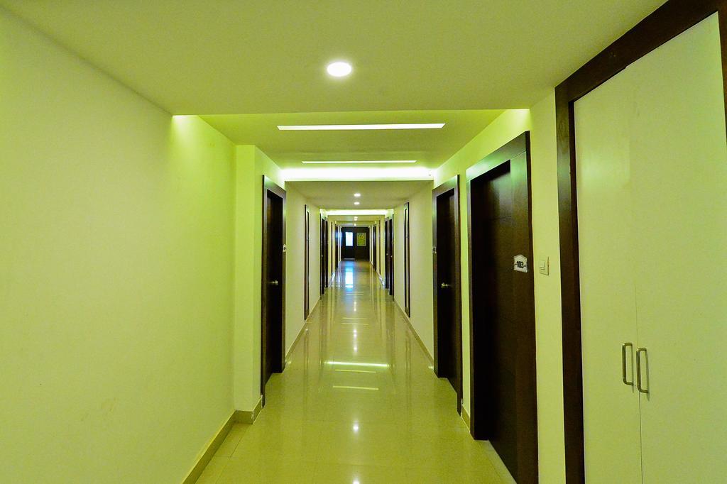 Qik Stay @ S.K. Continental Mysore Luaran gambar