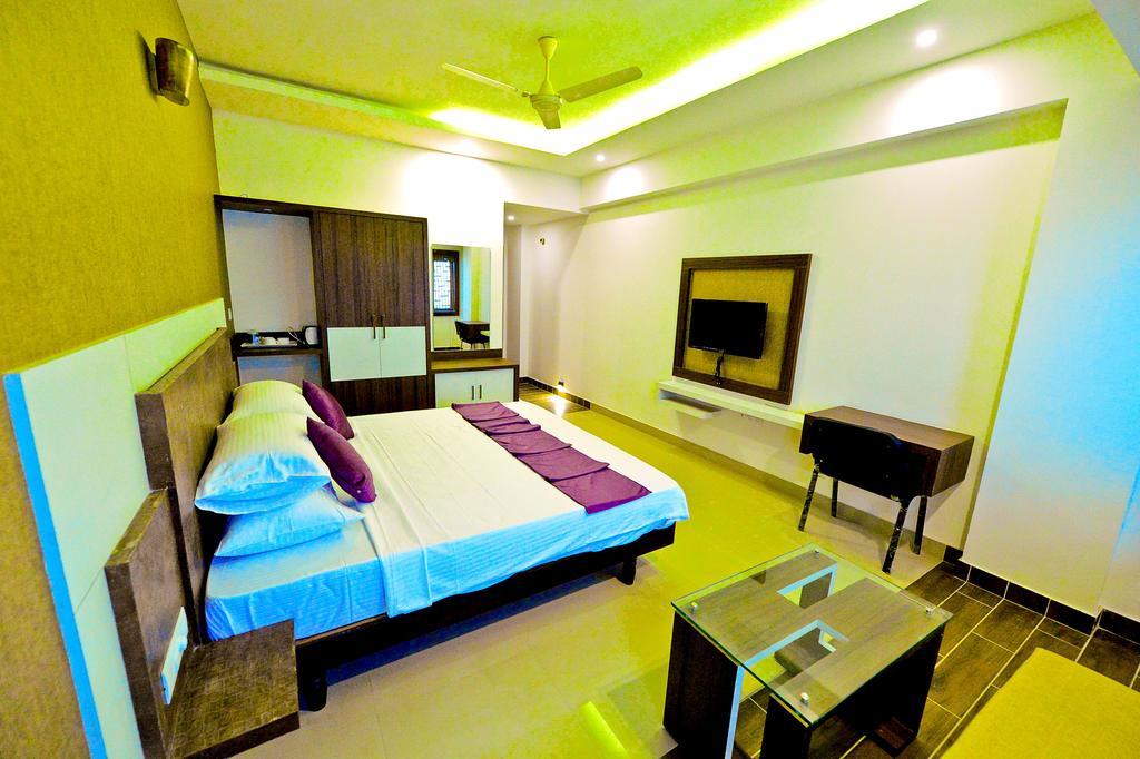 Qik Stay @ S.K. Continental Mysore Luaran gambar