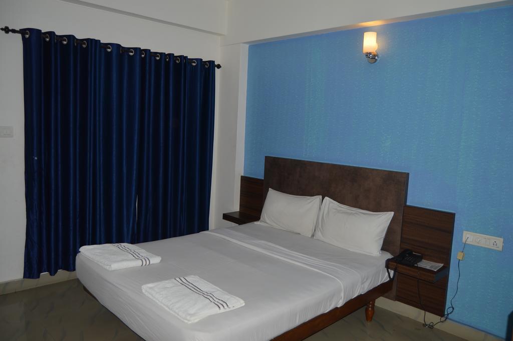 Qik Stay @ S.K. Continental Mysore Luaran gambar
