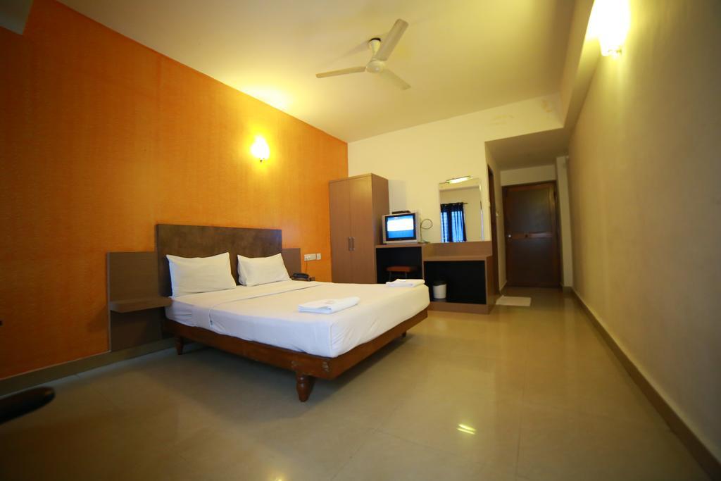 Qik Stay @ S.K. Continental Mysore Luaran gambar
