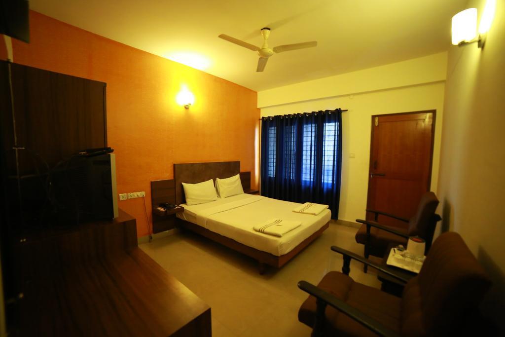 Qik Stay @ S.K. Continental Mysore Luaran gambar