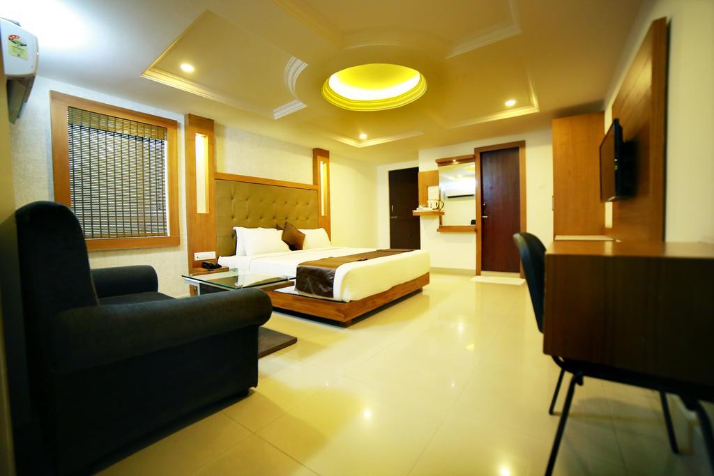 Qik Stay @ S.K. Continental Mysore Luaran gambar