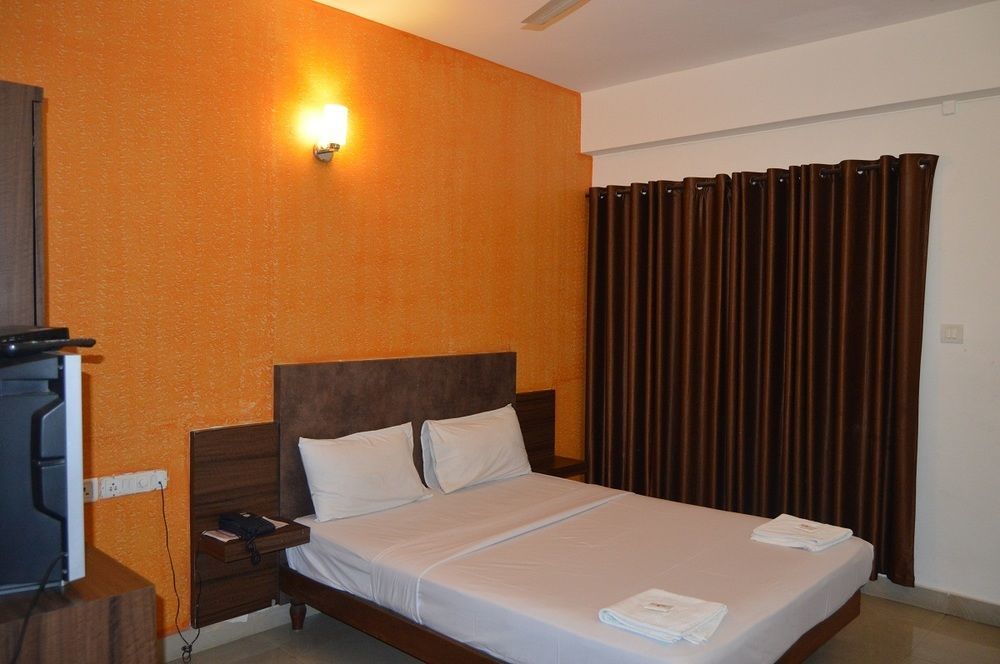 Qik Stay @ S.K. Continental Mysore Luaran gambar