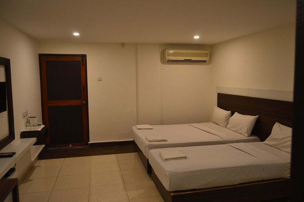 Qik Stay @ S.K. Continental Mysore Luaran gambar