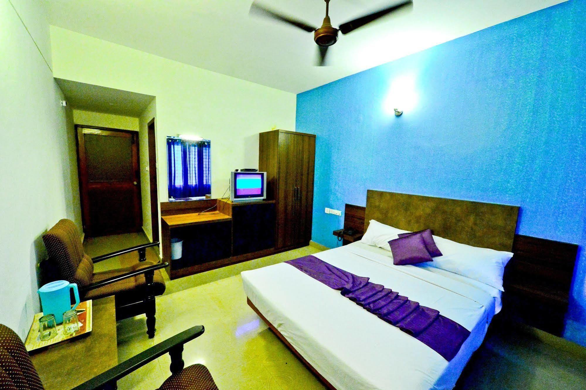 Qik Stay @ S.K. Continental Mysore Luaran gambar