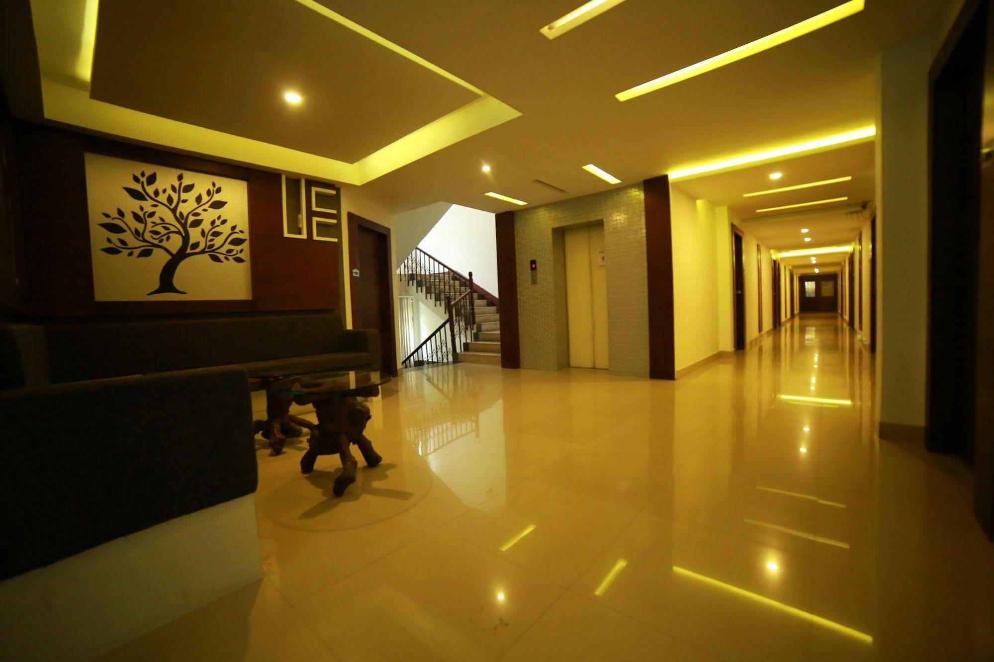 Qik Stay @ S.K. Continental Mysore Luaran gambar